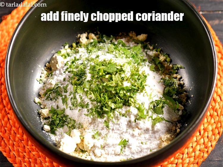 Step 6 – Add 1 tbsp finely&nbsp;<a href="https://www.tarladalal.com/glossary-chopped-coriander-783i">chopped coriander (dhania)</a>.