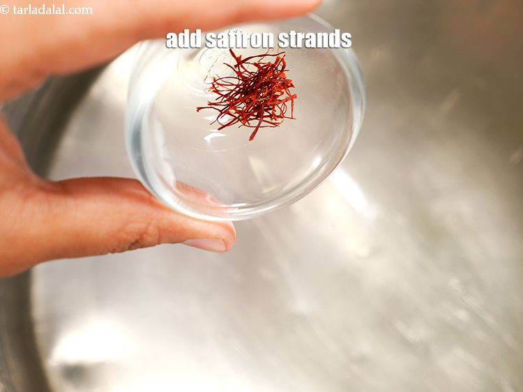 Step 6 – Add few saffron strands.