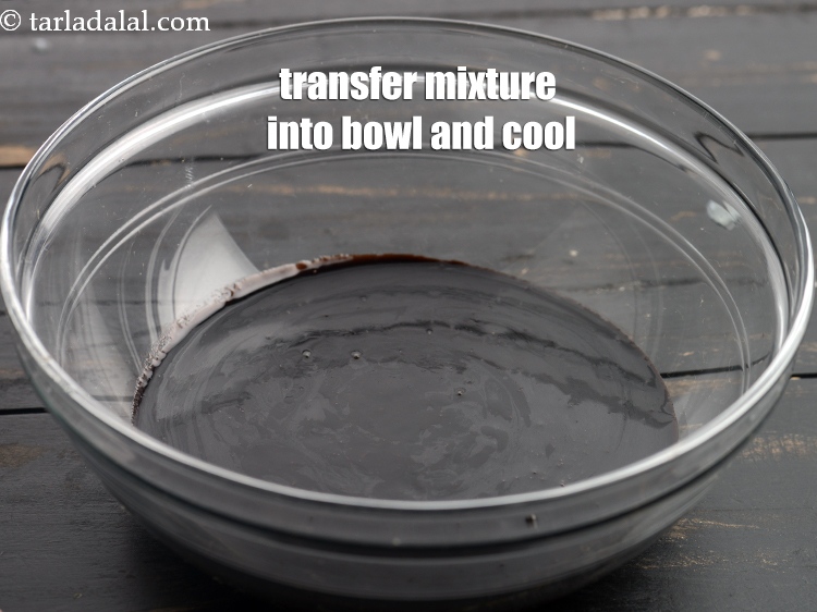 Step 6 – Transfer the mixture into a deep bowl and cool completely.&nbsp;