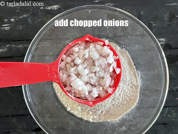 Step 6 – Add&nbsp;<meta charset="UTF-8" />1/4 cup&nbsp;<a href="glossary-chopped-onions-722i">chopped onions</a>.