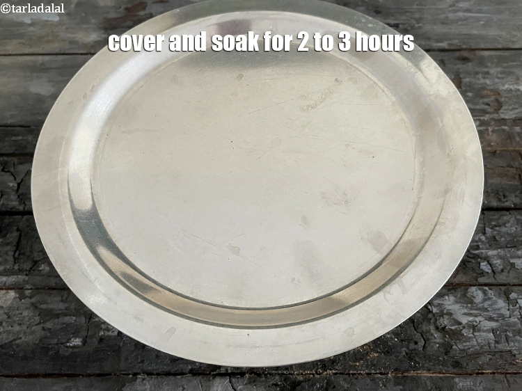 स्टेप 6 – दाल को ढककर 2 से 3 घंटे के लिए गर्म …