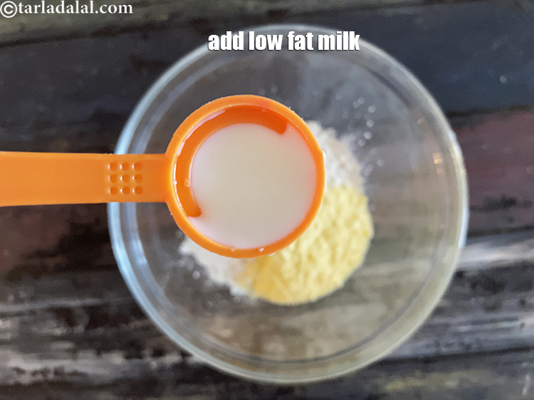 Step 8 – Add&nbsp;<meta charset="UTF-8" />2 tsp&nbsp;<a href="glossary-low-fat-milk-low-cal-milk-skim-milk-toned-milk-516i">low-fat milk</a>&nbsp;(99.7% fat-free).