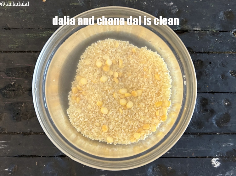 Step 7 – &nbsp;Dalia and chana dal is clean.