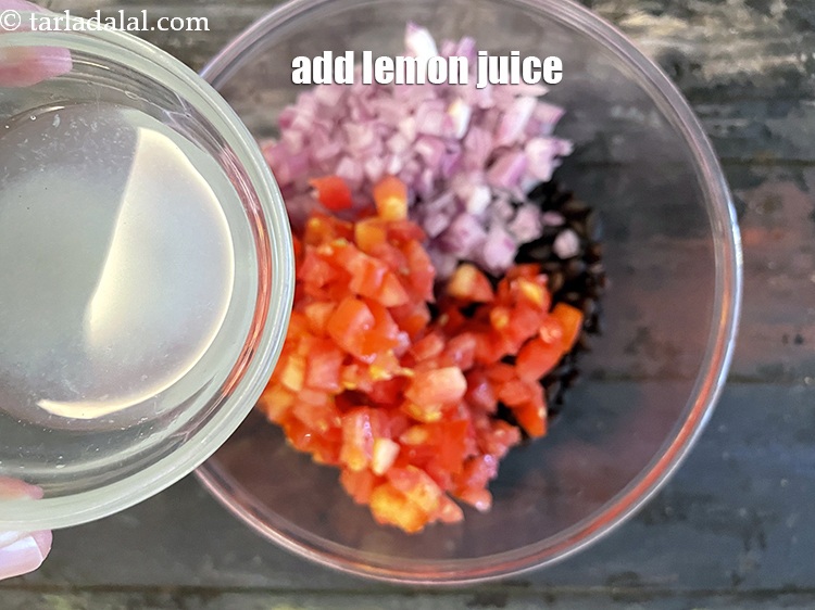 Step 20 – Add&nbsp;2 tsp&nbsp;<a href="glossary-lemon-juice-numbi-ka-ras-nimbu-ka-juice-471i">lemon juice</a>.