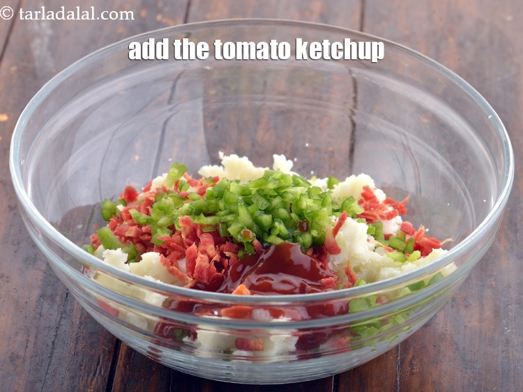 Step 4 – Add the tomato ketchup, you can use chilli sauce also if you wish to.