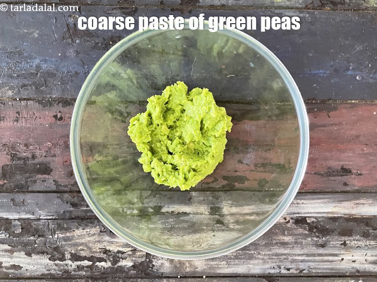 Step 6 – Transfer the green pease paste to a bowl.