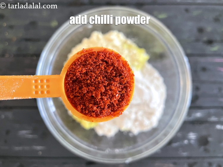Step 7 – Add&nbsp;<meta charset="UTF-8" />2 1/2 tsp&nbsp;<a href="glossary-chilli-powder-red-chilli-powder-339i">chilli powder</a>.