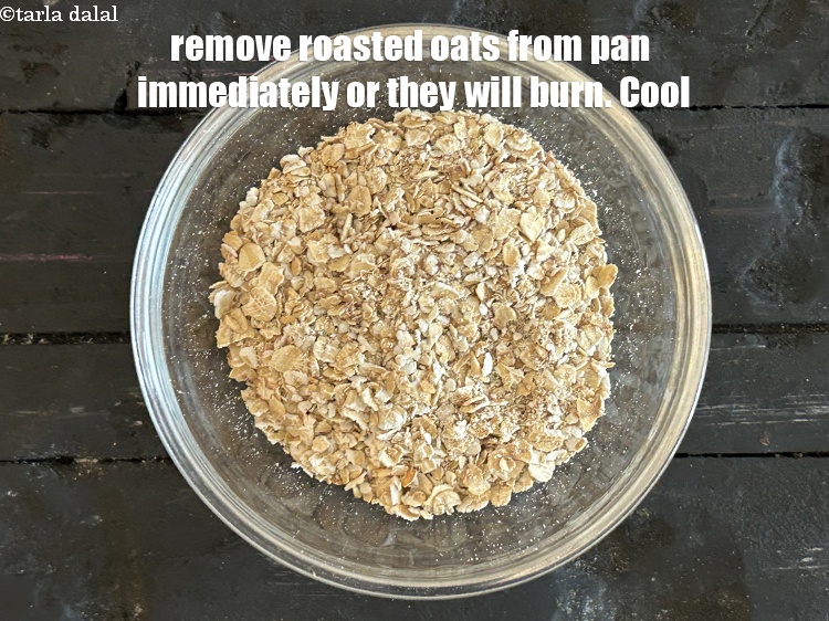 Step 6 – Remove <strong>roasted oats</strong> from pan immediately or they will burn. Cool.&nbsp;