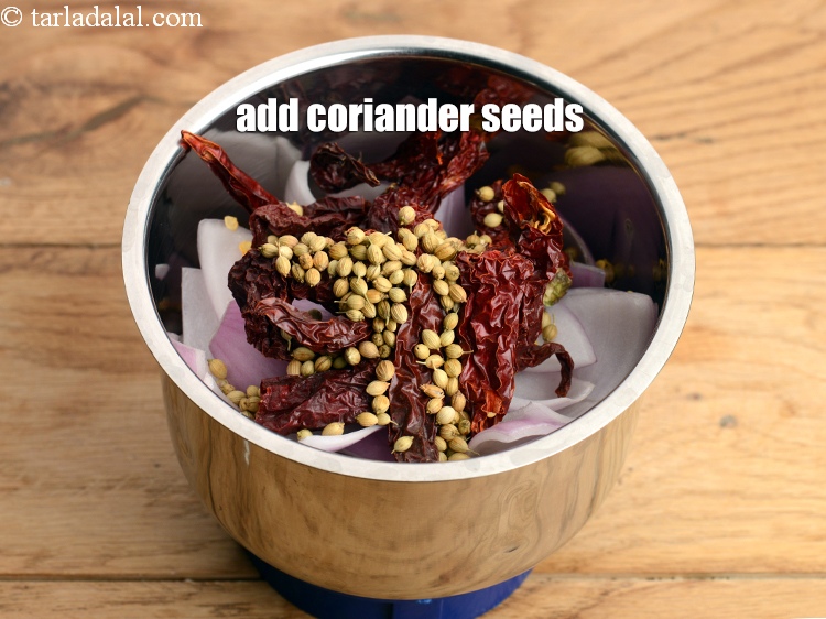 Step 7 – Add 2 tsp <a href="https://www.tarladalal.com/glossary-coriander-seeds-dhania-ke-beej-dhania-seeds-akha-dhania-371i">coriander (dhania) seeds</a>.