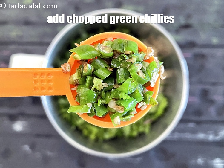 Step 15 – Add&nbsp;<meta charset="UTF-8" />1 tsp&nbsp;<a href="glossary-chopped-green-chilli-820i">chopped green chillies</a>.