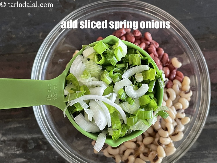 Step 31 – Add&nbsp;<meta charset="UTF-8" />1/2 cup&nbsp;<a href="glossary-sliced-spring-onions-1576i">sliced spring onions</a>.