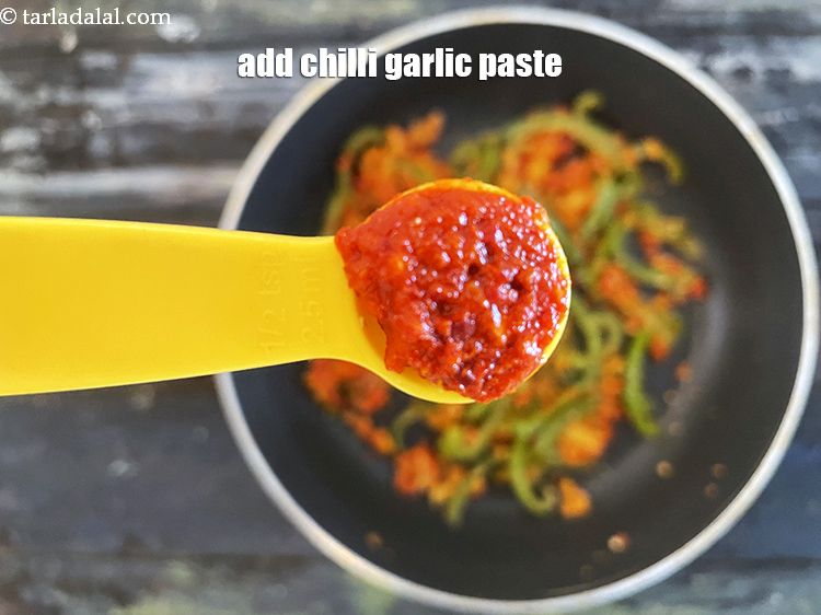 Step 14 – Add&nbsp;<meta charset="UTF-8" />1/2 tsp&nbsp;<a href="https://www.tarladalal.com/homemade-chilli-garlic-paste-33425r">chilli garlic&nbsp;paste</a>. <strong>We highly recommend you follow our easy recipe to …