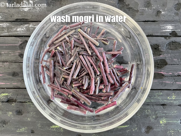 Step 6 – Wash in a bowl of water.