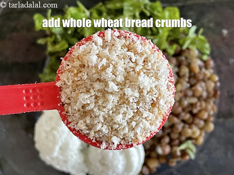 Step 18 – Add 4&nbsp;tbsp&nbsp;whole wheat&nbsp;bread crumbs. These help in binding the tikki.