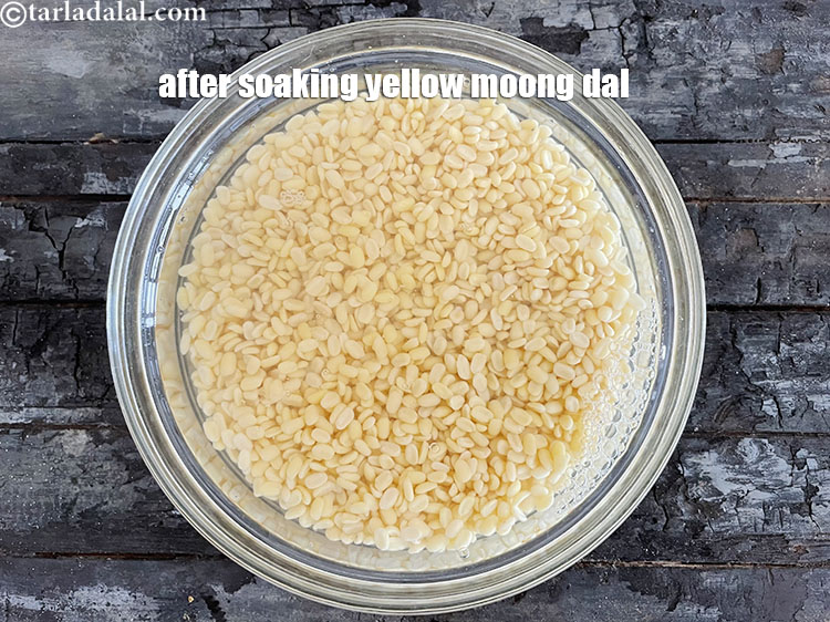 Step 7 – <meta charset="UTF-8" />This is what the soaked yellow moong dal looks like. &nbsp;You can see …