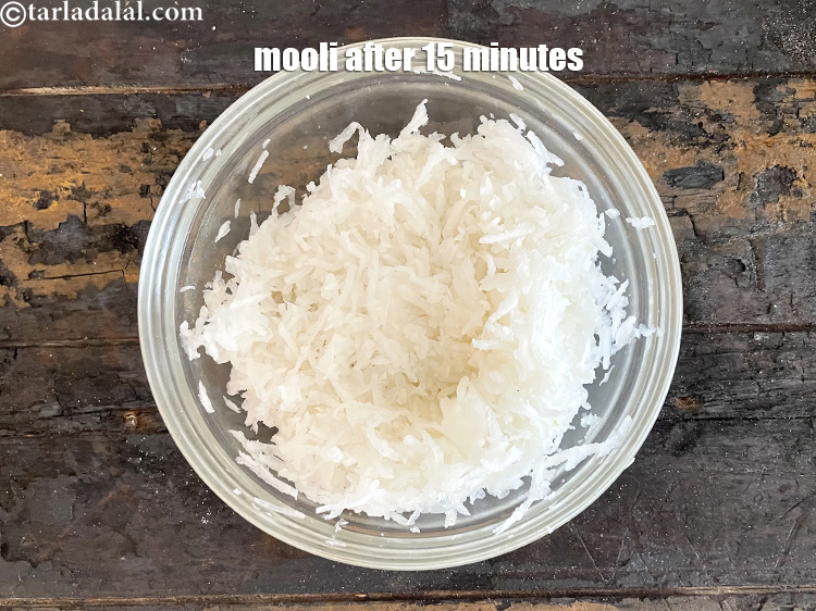 स्टेप 26 – १५ मिनट के बाद मूली कुछ इस तरह दिखती है।