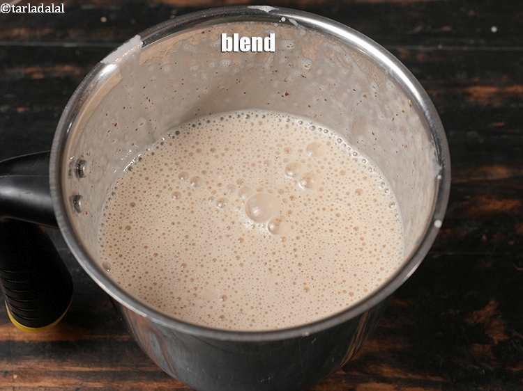 Step 10 – Blend&nbsp;<strong>banana date milkshake recipe | date banana smoothie | healthy Indian banana date milkshake | …