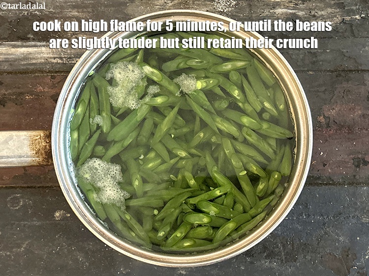 Step 9 – <meta charset="UTF-8" />Cook on high flame for 5&nbsp;minutes, or until the beans are slightly tender …