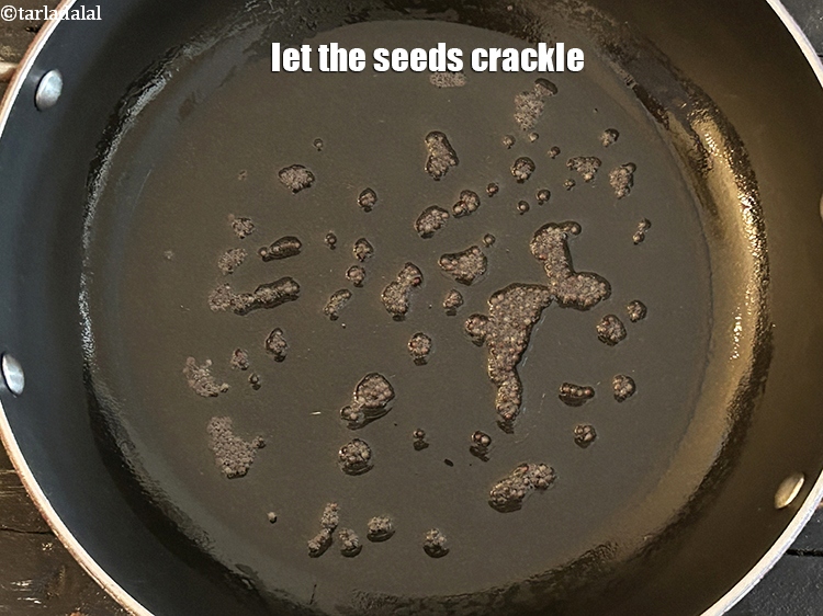 स्टेप 7 – बीजों को चटकने दें।&nbsp;