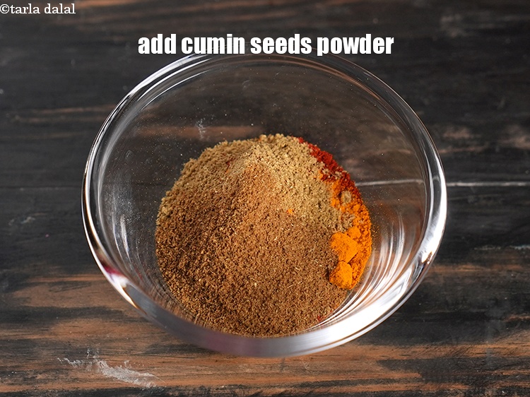 Step 7 – Add 1 tsp <a href="https://www.tarladalal.com/glossary-cumin-seeds-powder-jeera-powder-zeera-powder-382i">cumin seeds (jeera) powder</a>.