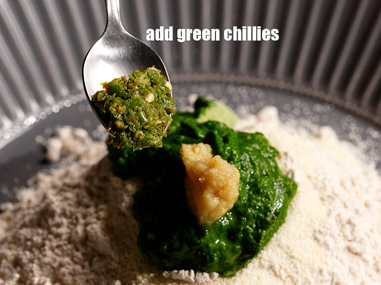 Step 7 – Add 1 tsp green chillies.