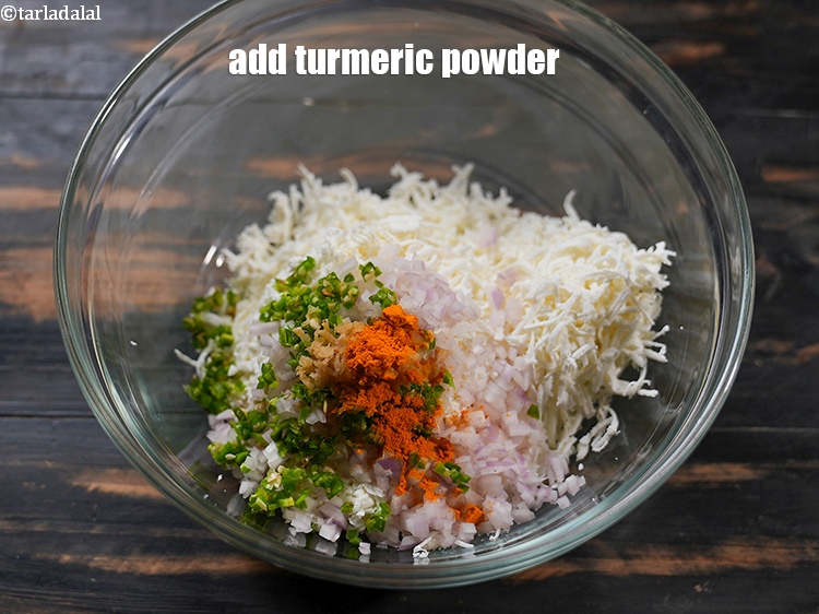 Step 7 – Add 1/4 tsp turmeric powder (haldi).