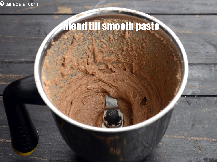 Step 7 – Blend until it becomes a smooth paste.