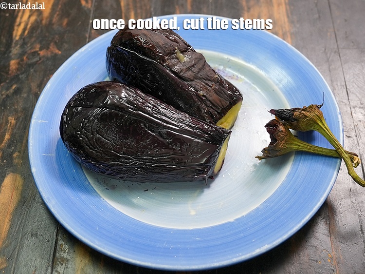 Step 7 – Once cooked, cut the stems.