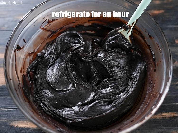 स्टेप 15 – एक घंटे के लिए फ्रिज में रखें।