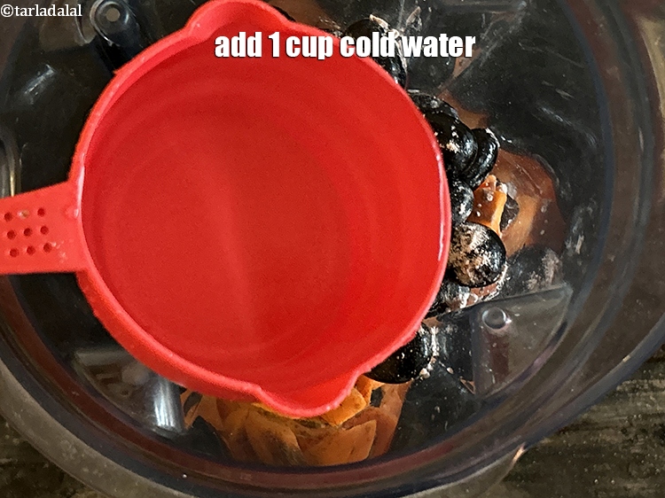 Step 9 – <meta charset="UTF-8" /> Add <strong>1&nbsp;cup&nbsp;</strong>cold water. You can increase the water and decrease the ice-cubes …