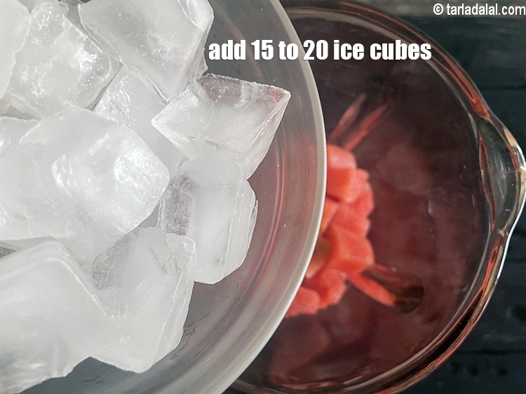 Step 9 – <p>Add 15 to 20 ice cubes.</p>