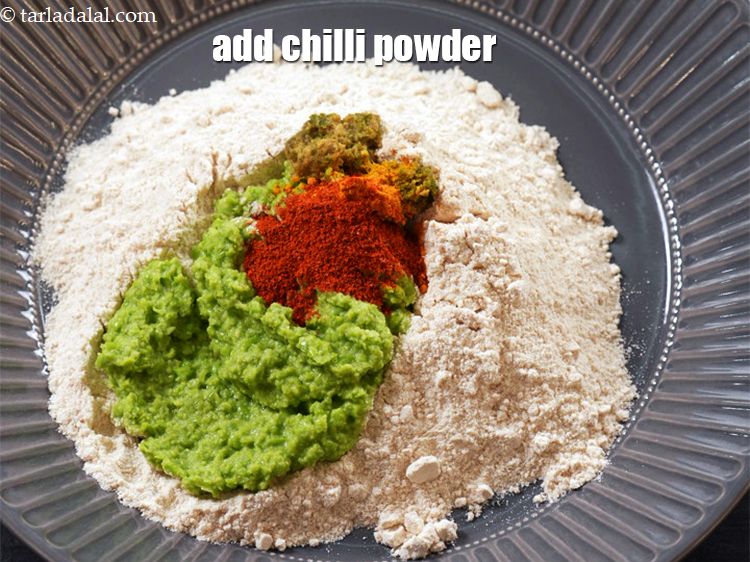 Step 7 – Add 3/4 tsp <a href="https://www.tarladalal.com/glossary-chilli-powder-red-chilli-powder-339i">chilli powder</a>.