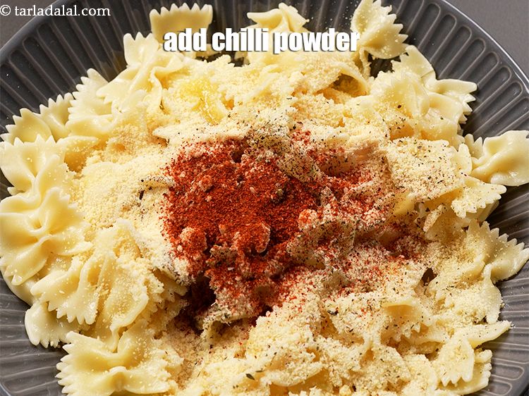 Step 7 – Add 1 tsp chilli powder.