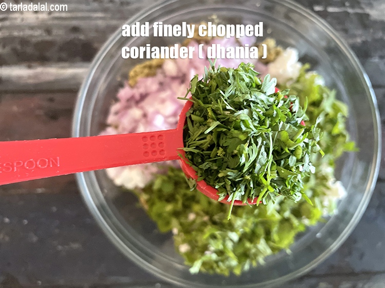 Step 20 – Add&nbsp;<meta charset="UTF-8" />3 tbsp&nbsp;finely&nbsp;<a href="glossary-chopped-coriander-783i">chopped coriander (dhania)</a>.