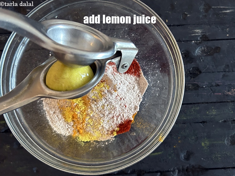 Step 9 – Add&nbsp;<meta charset="UTF-8" />2 tsp&nbsp;<a href="glossary-lemon-juice-numbi-ka-ras-nimbu-ka-juice-471i">lemon juice</a>.