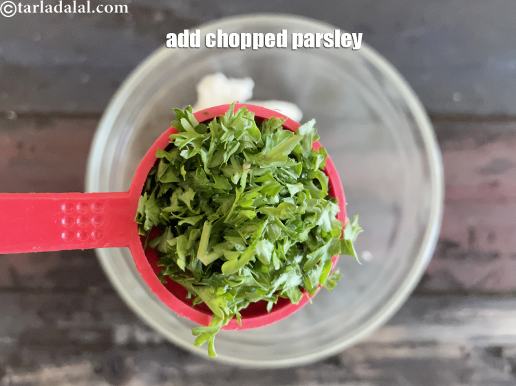 Step 8 – Add&nbsp;<meta charset="UTF-8" />2 tbsp&nbsp;finely&nbsp;<a href="glossary-chopped-parsley-793i">chopped parsley</a>.