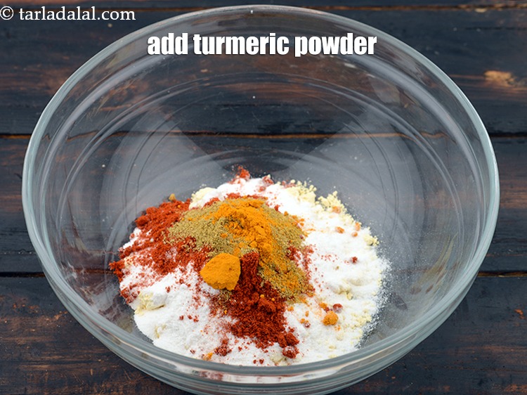 Step 7 – Add 1/4 tsp&nbsp;<a href="https://www.tarladalal.com/glossary-turmeric-powder-haldi-645i">turmeric powder (haldi)</a>.&nbsp;