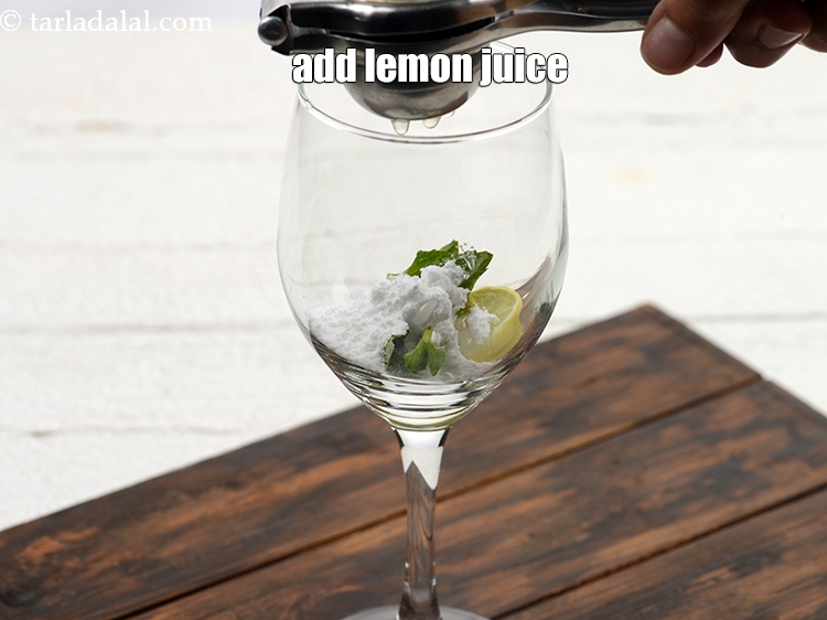 Step 7 – Add &frac12; tsp <a href="https://www.tarladalal.com/glossary-lemon-juice-numbi-ka-ras-nimbu-ka-juice-471i">lemon juice</a>.