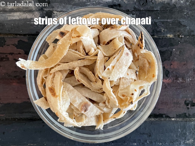 Step 31 – <html><head><meta charset="UTF-8"></head><body><p>Take leftover rotis or make fresh ones. Size of rotis differ from each house …