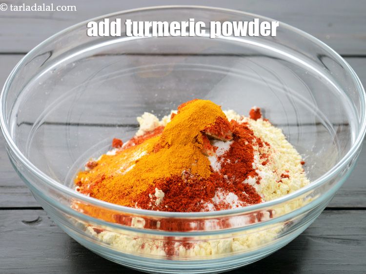 Step 10 – Add 1/2 tsp&nbsp;<a href="https://www.tarladalal.com/glossary-turmeric-powder-haldi-645i">turmeric powder (haldi)</a>.&nbsp;