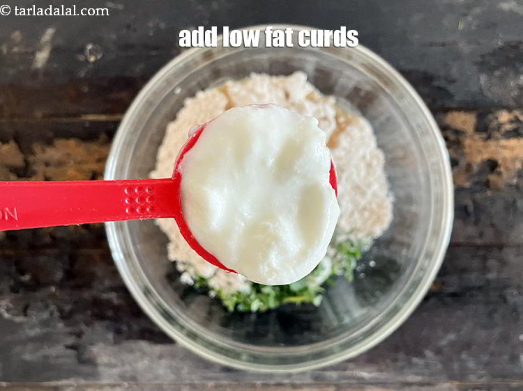 Step 8 – Add&nbsp;<meta charset="UTF-8" />1 tbsp&nbsp;fresh&nbsp;<a href="glossary-low-fat-curds-low-cal-dahi-low-calorie-curd-low-fat-yogurt-1107i">low-fat curds (dahi)</a>.