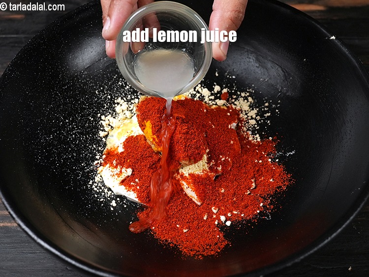 Step 9 – Add 2 tsp&nbsp;<a href="https://www.tarladalal.com/glossary-lemon-juice-numbi-ka-ras-nimbu-ka-juice-471i">lemon juice</a>.