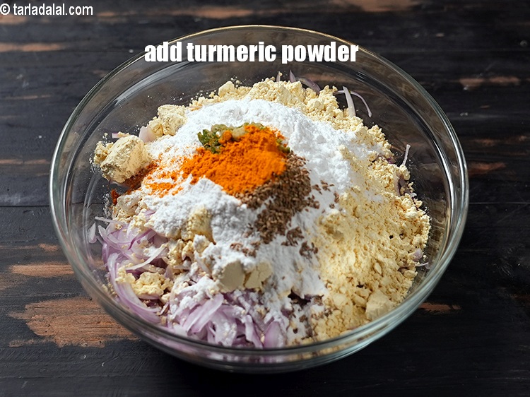 Step 8 – Add &frac12; tsp turmeric powder.