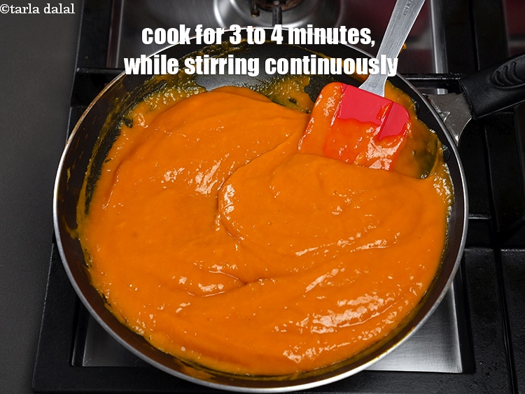 Step 8 – Cook on medium flame for 3 to 4 minutes, while stirring continuously.