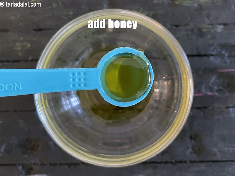 Step 20 – Add&nbsp;<meta charset="UTF-8" />1/2 tsp&nbsp;<a href="glossary-honey-467i">honey</a>.
