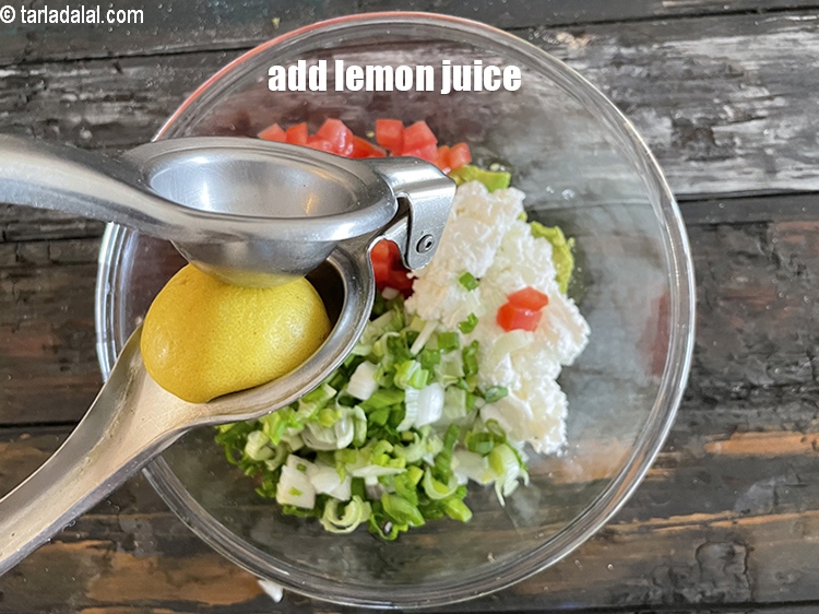 Step 8 – Add&nbsp;<meta charset="UTF-8" />1 tsp&nbsp;<a href="glossary-lemon-nimbu-428i">lemon</a>&nbsp;juice.