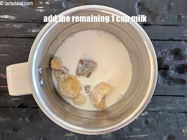 Step 10 – Add the&nbsp;remaining 1 cup of milk.