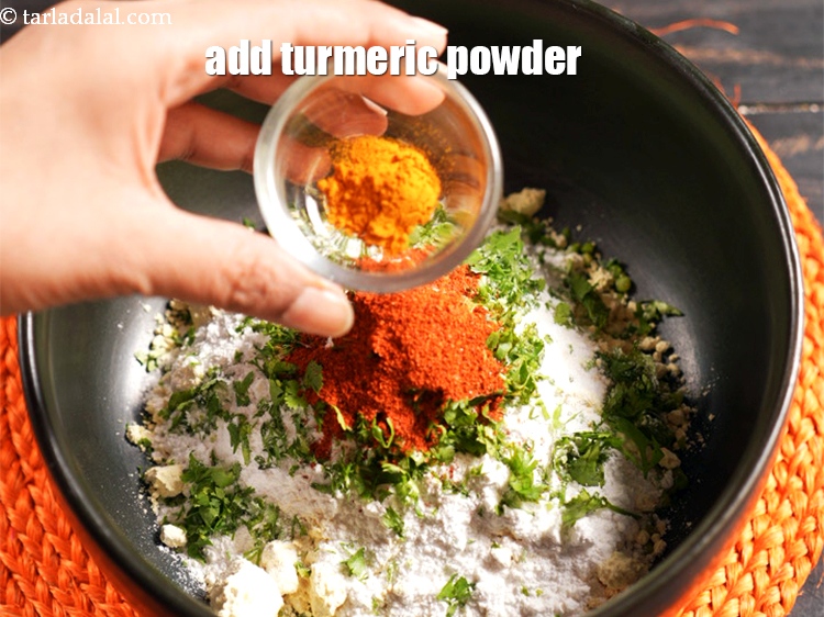 Step 8 – Add 1/4 tsp&nbsp;<a href="https://www.tarladalal.com/glossary-turmeric-powder-haldi-645i">turmeric powder (haldi)</a>.