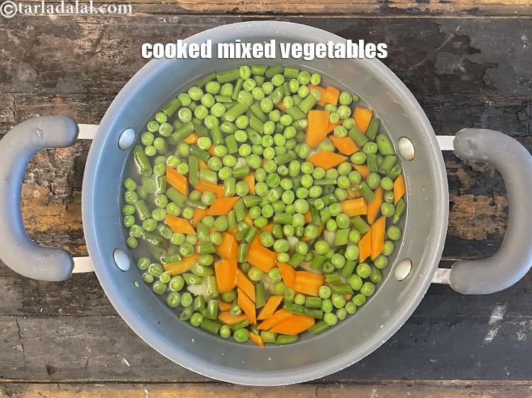 स्टेप 8 – यह है पकी हुई मिक्स सब्जियाँ।