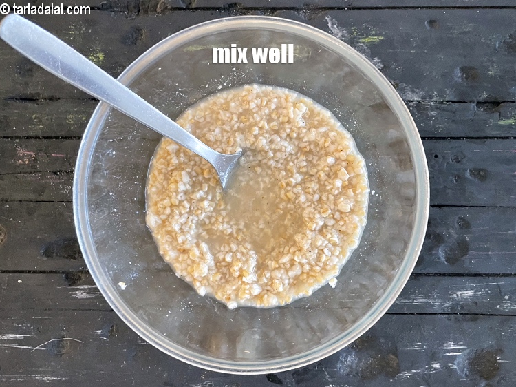 स्टेप 10 – अच्छी तरह से मलाएं।